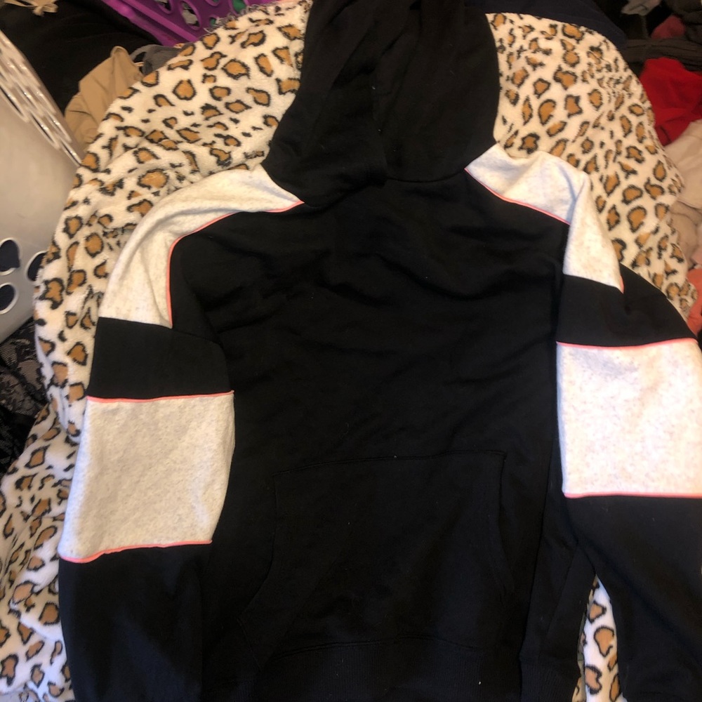 American Eagle Sweatshirt